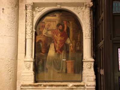 ...la seconda rappresenta San Nicola e il miracolo del pane, avvenuto nel porto di Mira